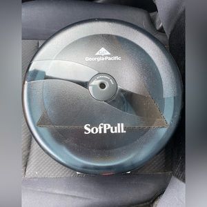 GEORGIA PACIFIC Sofpull High-Capacity Centerpull Tissue Dispenser 10 1/2x6 3/4